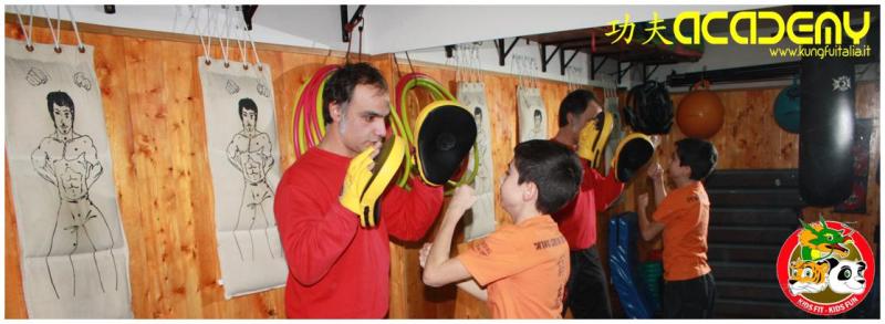 Kung Fu Academy Caserta di Sifu Mezzone Wing Chun Tjun, Ving Tsun Kung Fu Bambini difesa personale Accademia nazionale Italia scuola di taiji sanda chi kung www.kungfuitalia.i (2)